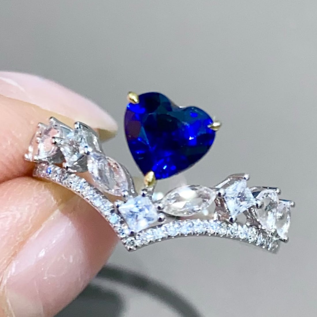 14k Gold 1 Ct Natural Sapphire & Sapphire & Diamond Ring - 6