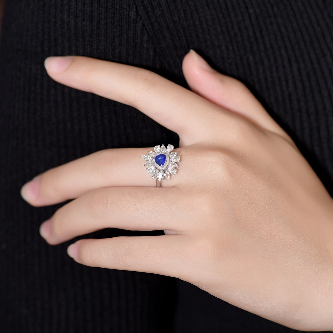 14k Gold 0.65 Ctw Natural Sapphire & Diamond Ring - 5