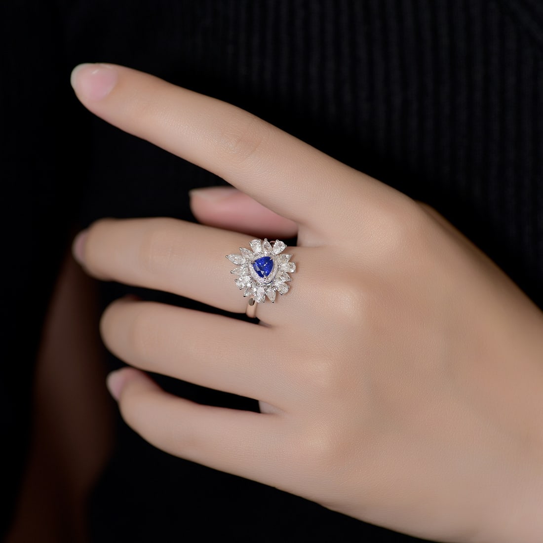 14k Gold 0.65 Ctw Natural Sapphire & Diamond Ring - 6