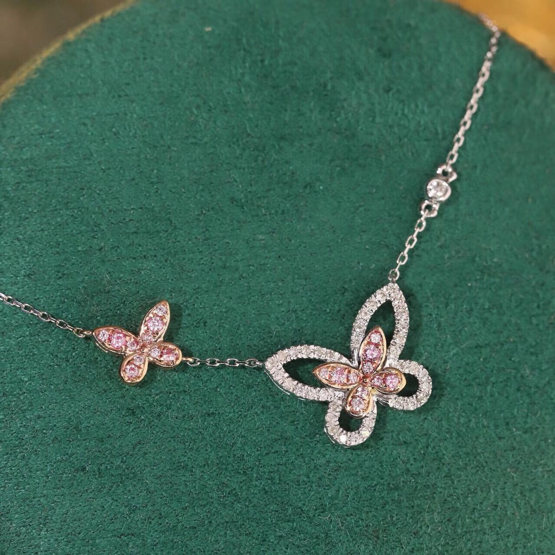 14k Gold 0.32 Ct Natural H Diamond & Butterfly Necklace: Ref:231189053 // gold content:14k gold // main gemstone:diamond // shape:round // carat weight:0. 32ct // clarity grade:vs-si // color:h // treatment:natural // cut grade:g // Condition: New Low