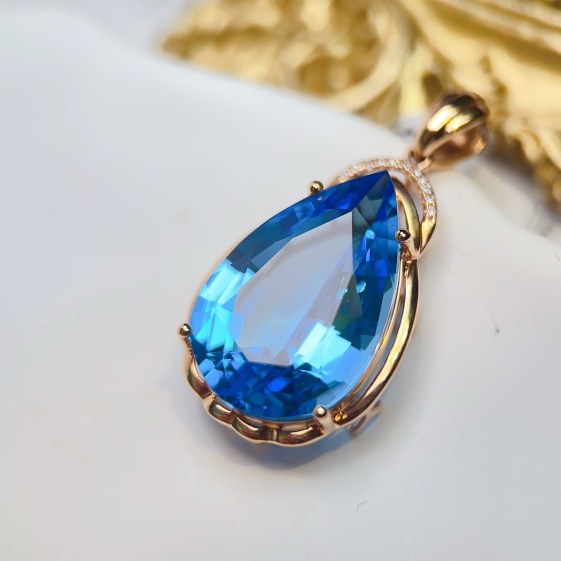 14k Gold 15.88 Ctw Natural Topaz & Diamond Pendant( Without Chain ) - 4