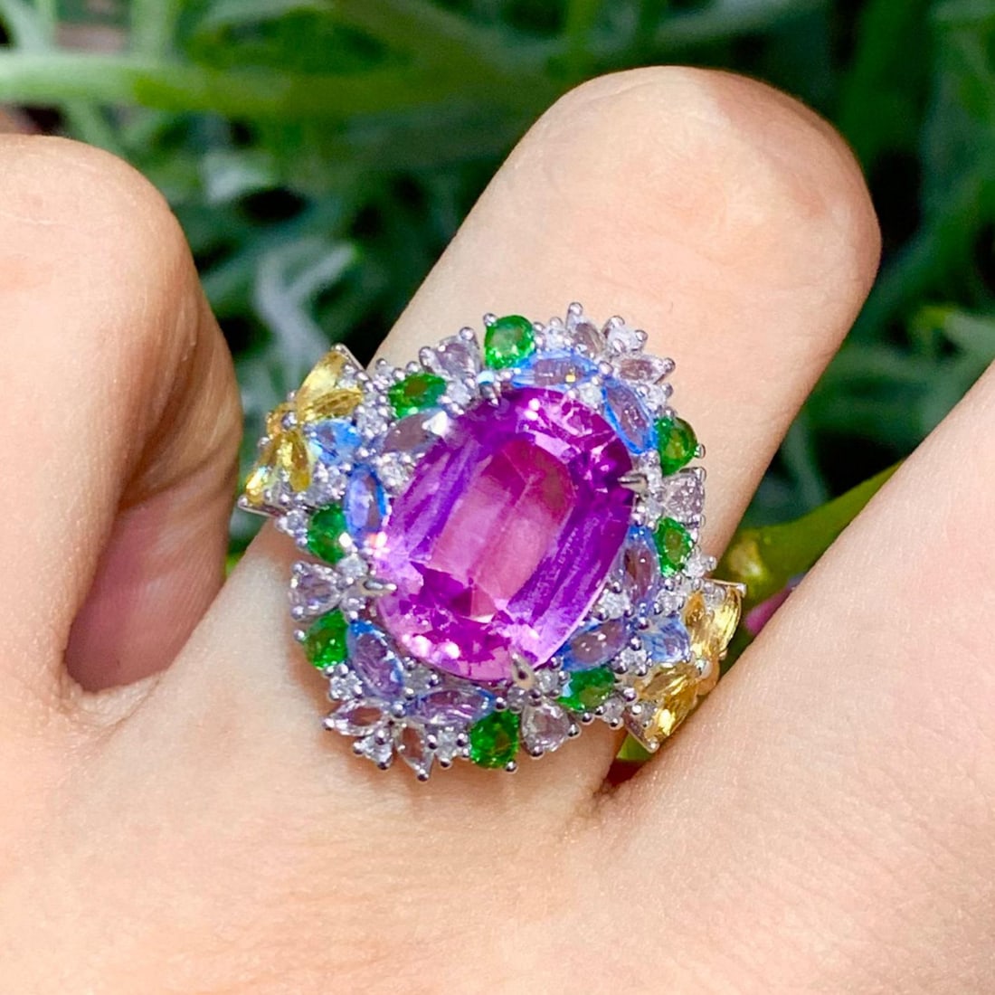 14k Gold 5.6 Ct Natural Kunzite & Coloured Gemstone & Diamond Ring - 4