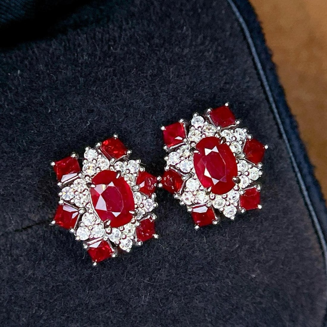14k Gold 2.65 Ctw Natural Ruby & Sapphire Earrings: Ref:231189085 // gold content:14k gold // main gemstone:ruby // shape:multiple // carat weight:2. 2ct // color:red // treatment:natural // // adjacent gemstone 2 : sapphire // shape:round // carat