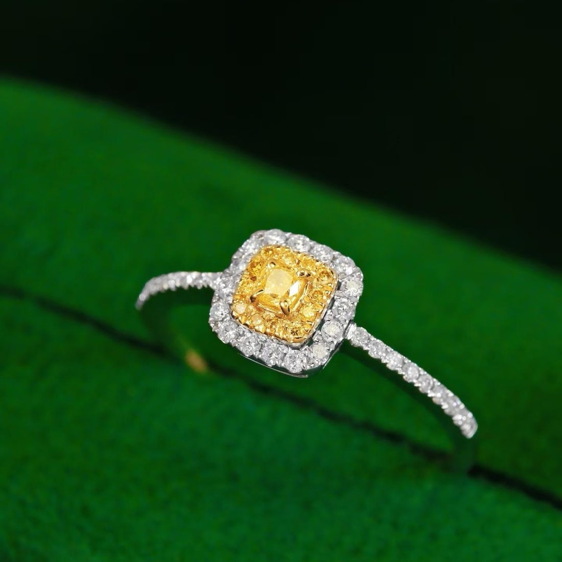 14k Gold 0.55 Ct Natural Color Diamond Ring: Ref:231189094 // gold content:14k gold // ring size:7. 25us // // main gemstone:diamond // shape:multiple // carat weight:0. 55ct // clarity grade:vs-si // color:color // treatment:natural //