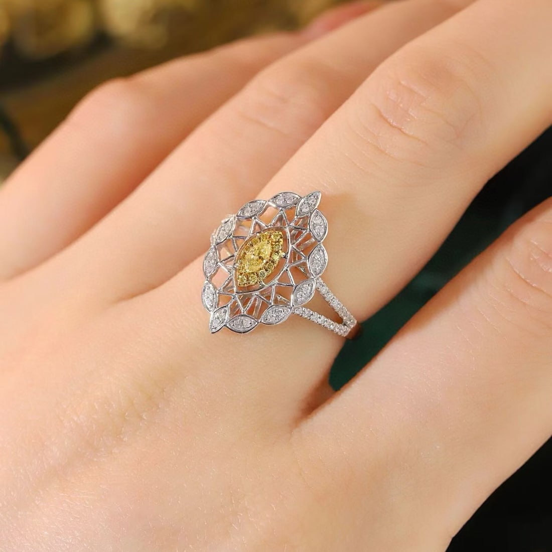 14k Gold 0.50 Ctw Natural Yellow Diamond & Diamond Ring - 6