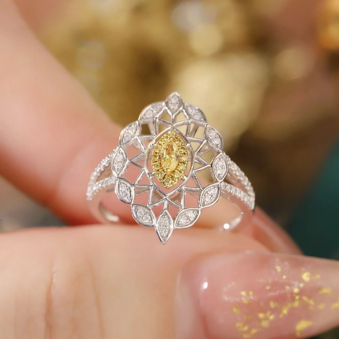 14k Gold 0.50 Ctw Natural Yellow Diamond & Diamond Ring - 7
