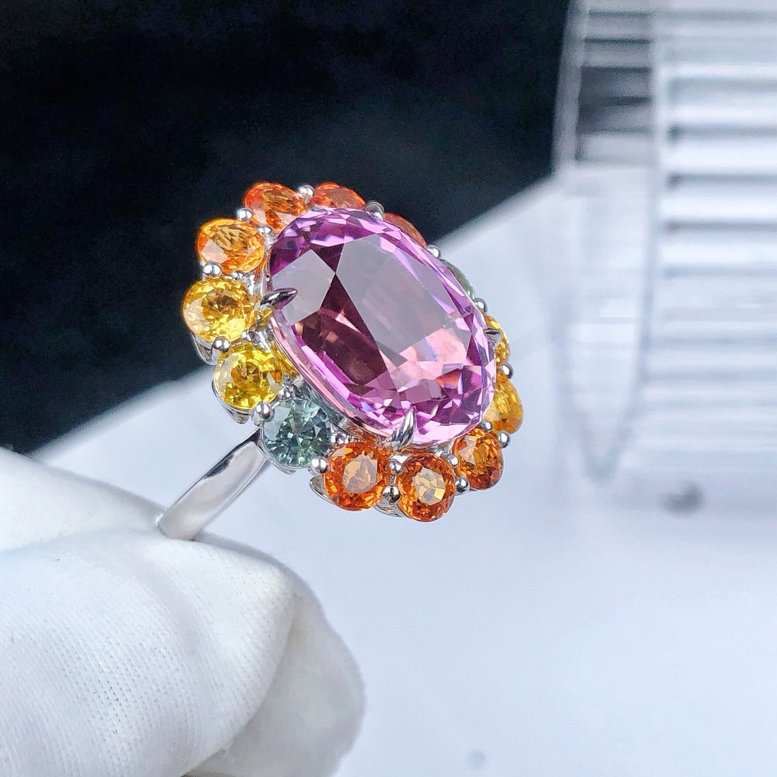 14k Gold 17.46 Ctw Natural Kunzite & Sapphire Ring - 3