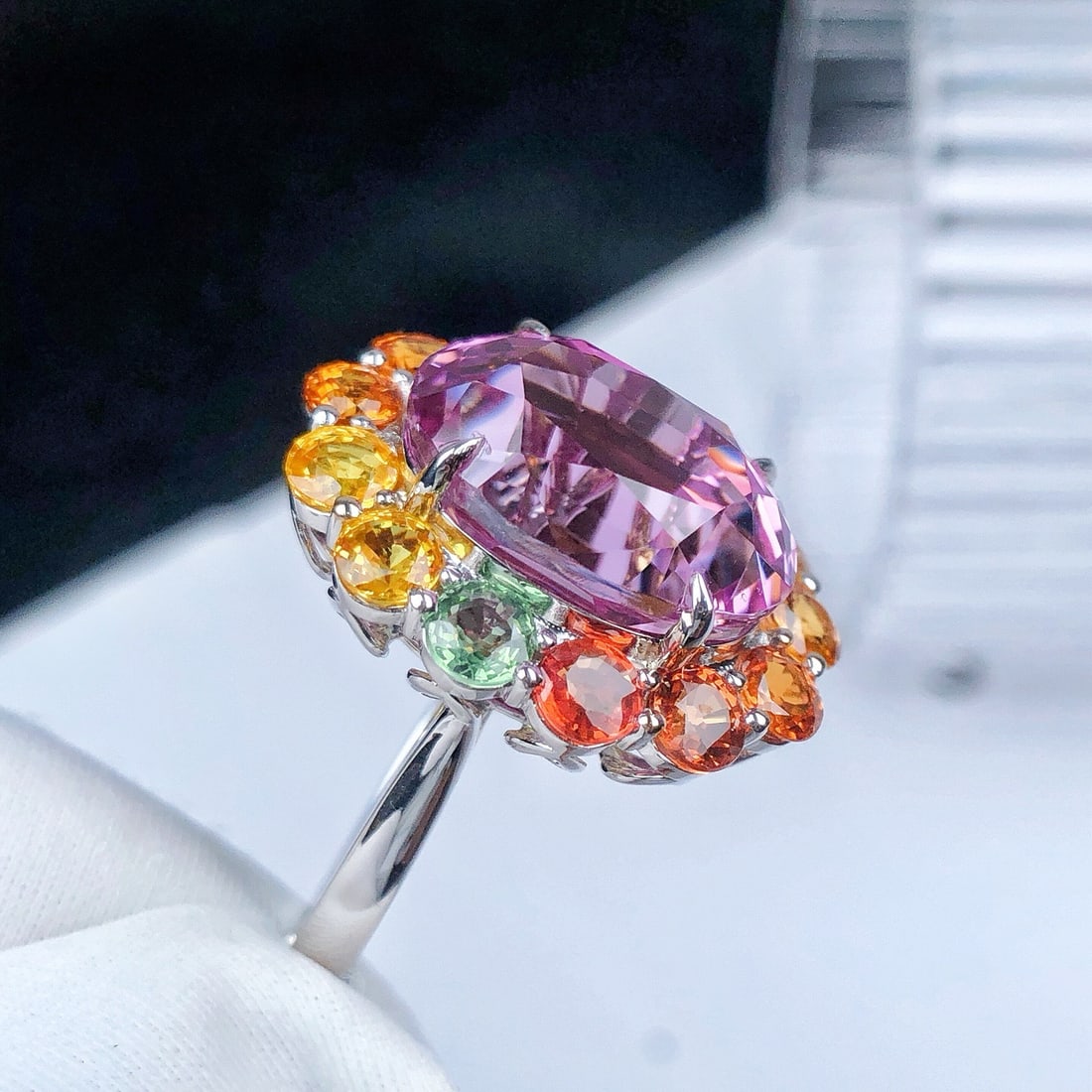 14k Gold 17.46 Ctw Natural Kunzite & Sapphire Ring - 5