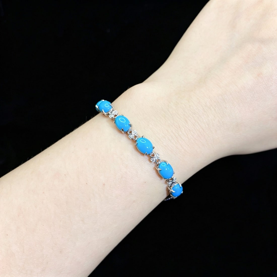 14k Gold 6.21 Ctw Natural Blue Turquoise & Diamond Bracelet - 4