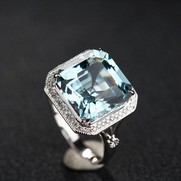 14k Gold 7.36 Ct Natural Aquamarine & Diamond Ring: Ref:231189169 // gold content:14k gold // ring size:7. 25us // // main gemstone:aquamarine // shape:octagonal // carat weight:7. 36ct // color:blue // treatment:natural // // adjacent gemstone 2 :