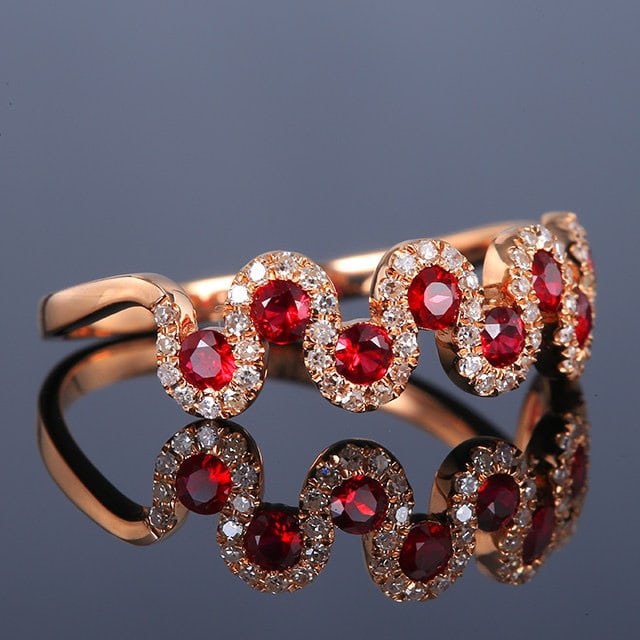 14k Gold 0.74 Ctw Natural Ruby & Diamond Ring - 3