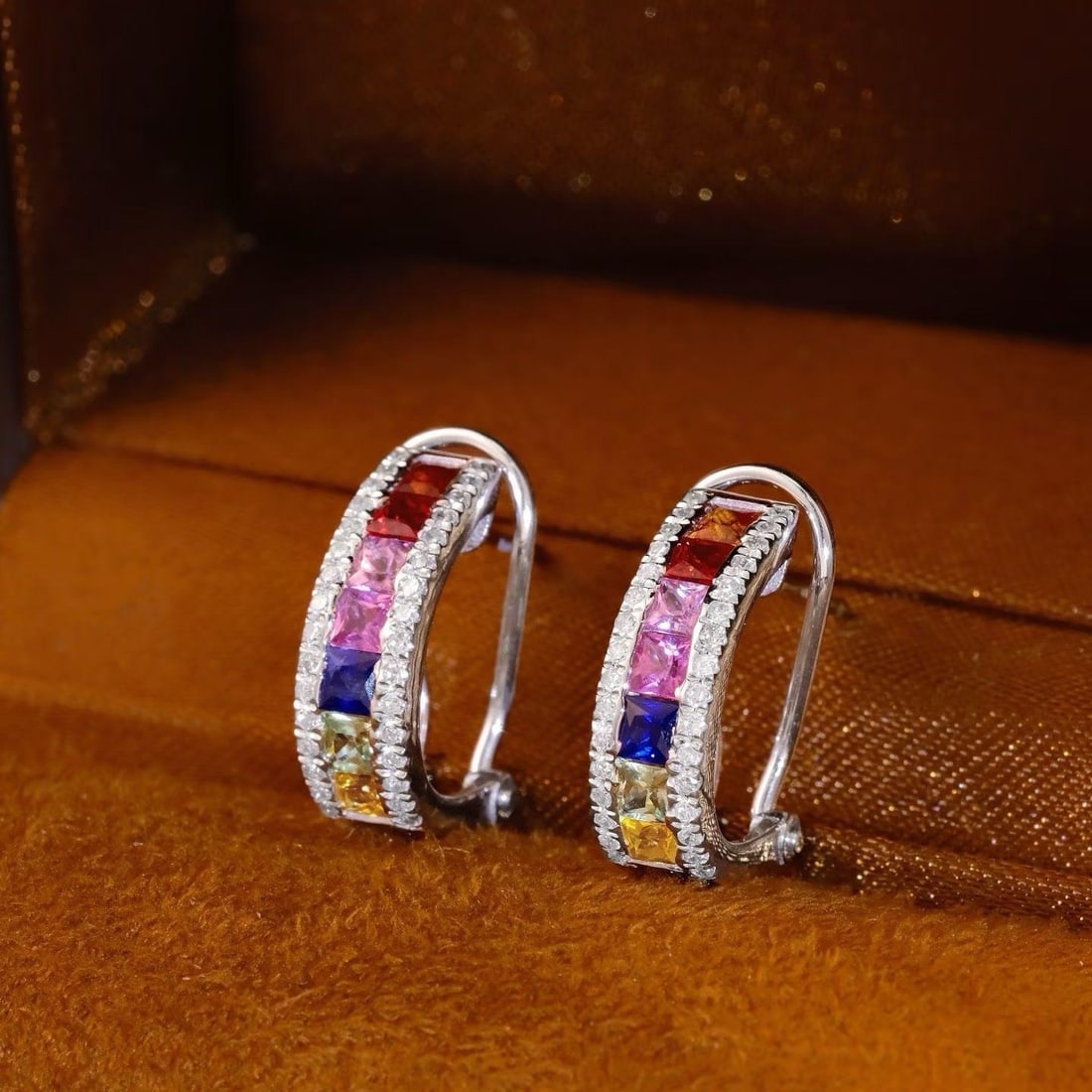 14k Gold 1.68 Ctw Natural Sapphire & Diamond Earrings: Ref:231189192 // gold content:14k gold // main gemstone:sapphire // shape:princess // carat weight:1. 4ct // color:color // treatment:natural // // adjacent gemstone 2 : diamond // shape:round // cara