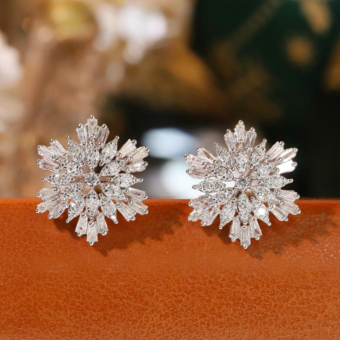 14k Gold 1.3 Ct Natural H Diamond Earrings: Ref:231189197 // gold content:14k gold // main gemstone:diamond // shape:multiple // carat weight:1. 3ct // clarity grade:vs-si // color:h // treatment:natural // Condition: New Low Estimate: 2900.00 