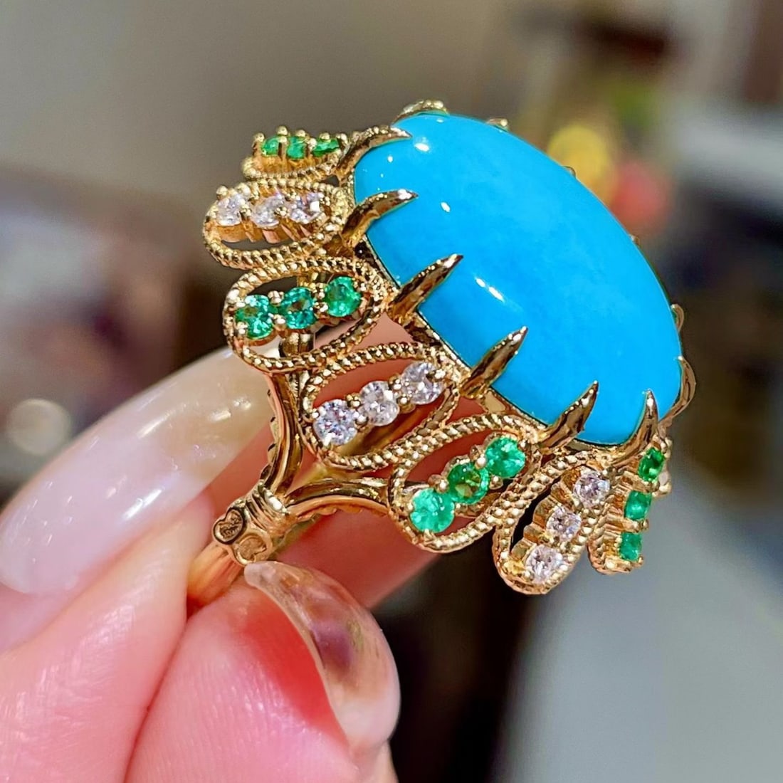 14k Gold 9.28 Ctw Natural Blue Turquoise & Emerald Ring - 3