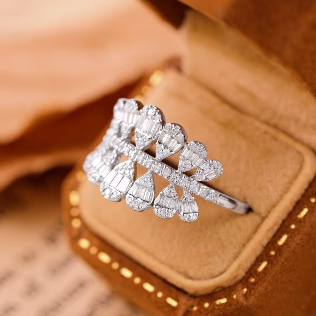 14k Gold 0.62 Ct Natural H Diamond Ring - 4