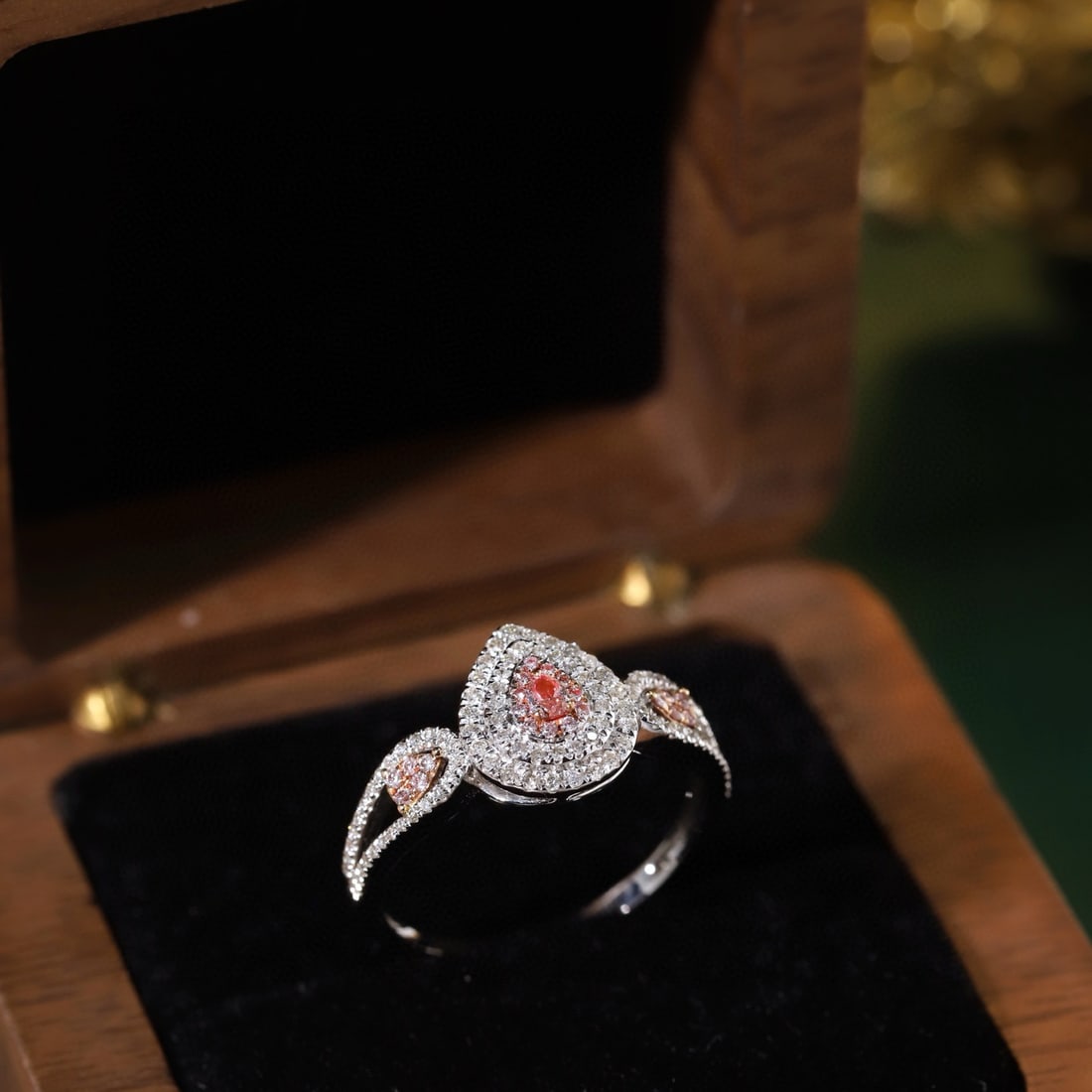 14k Gold 0.45 Ctw Natural Pink Diamond & Diamond Ring - 6