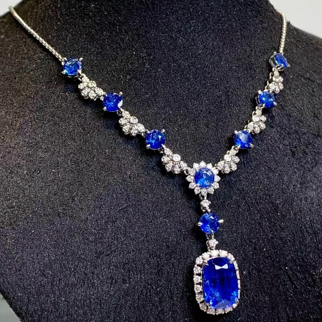 14k Gold 5.6 Ct Natural Sapphire & Diamond Necklace - 3