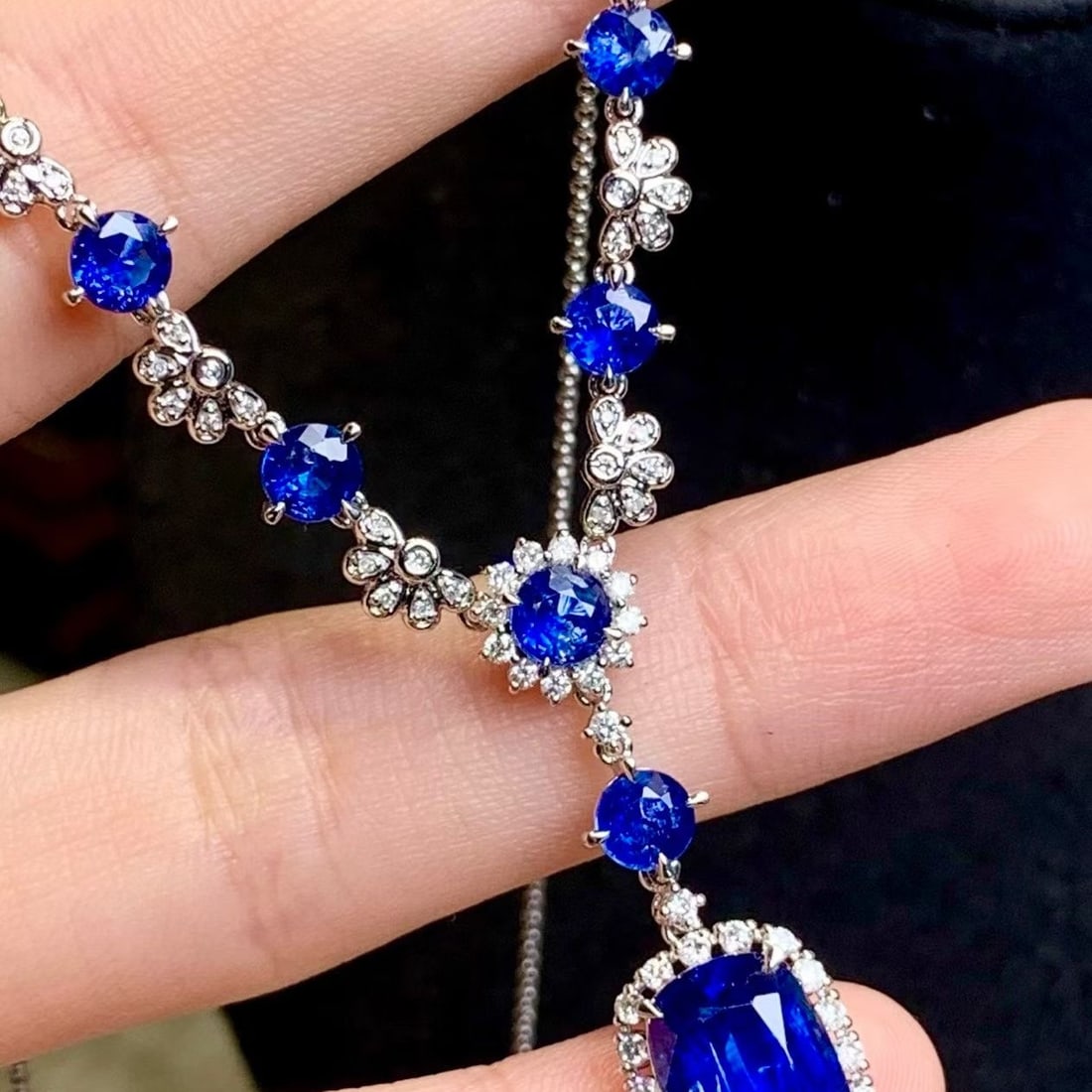 14k Gold 5.6 Ct Natural Sapphire & Diamond Necklace - 4