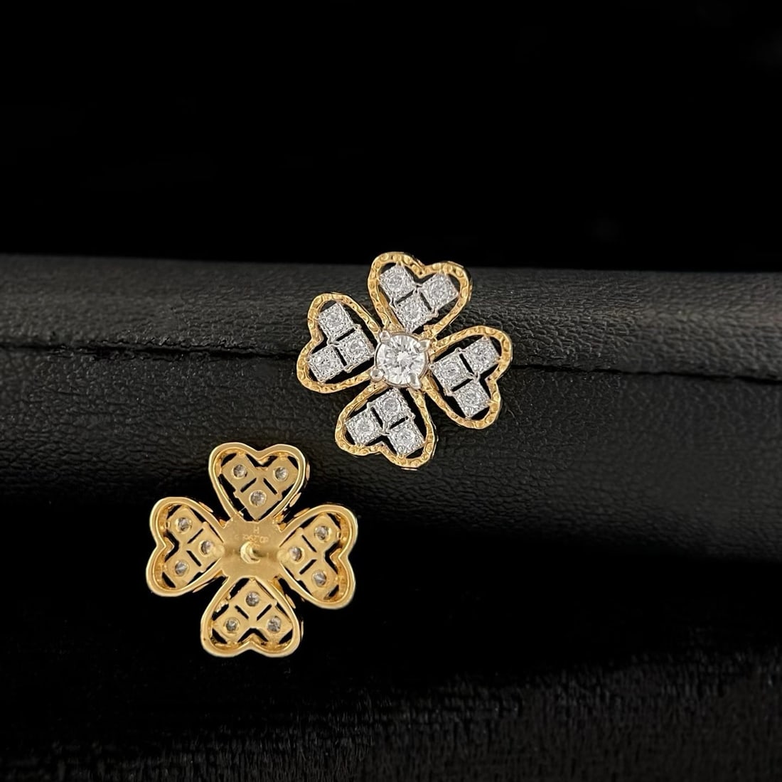 14k Gold 0.58 Ct Natural H Diamond Earrings - 4