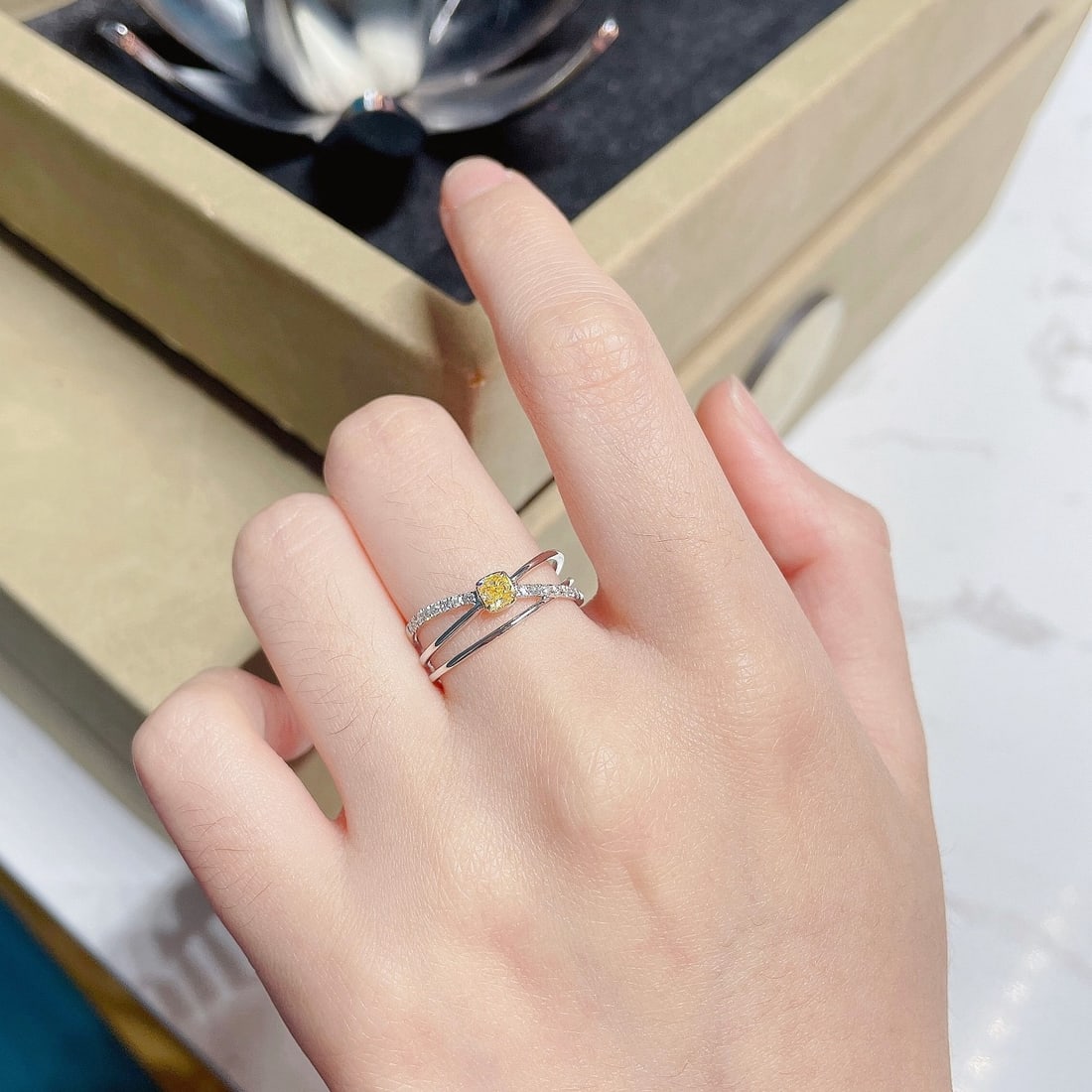 14k Gold 0.32 Ctw Natural Yellow Diamond & Diamond Ring - 2