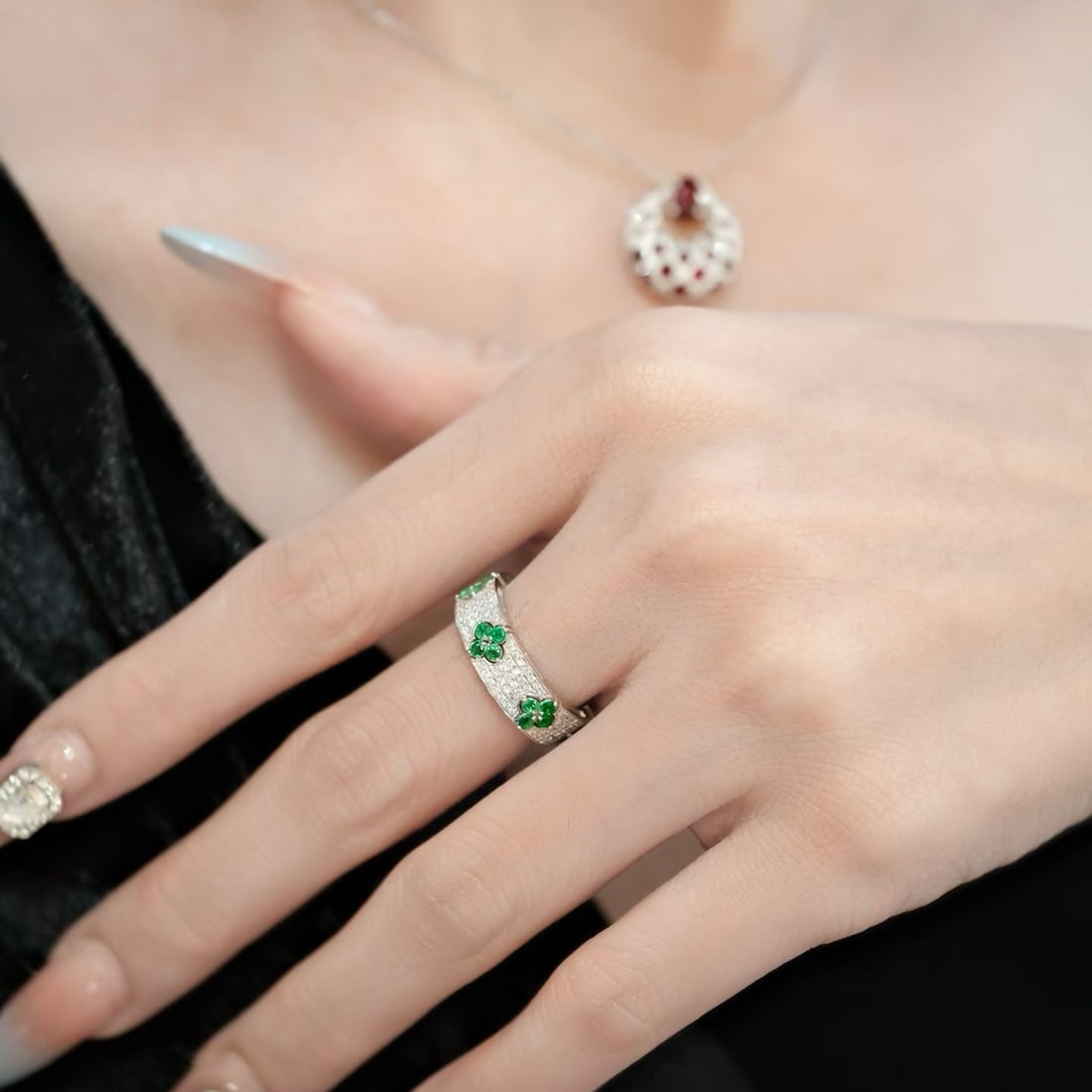14k Gold 1.7 Ctw Natural Emerald & Diamond Ring - 5