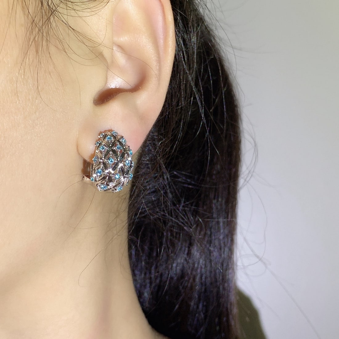 14k Gold 0.69 Ct Natural Paraiba Tourmaline Earrings - 5