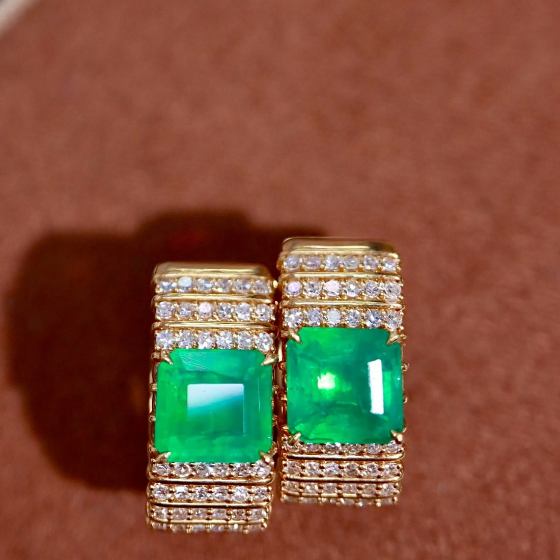 14k Gold 2.82 Ctw Natural Emerald & Diamond Earrings - 5