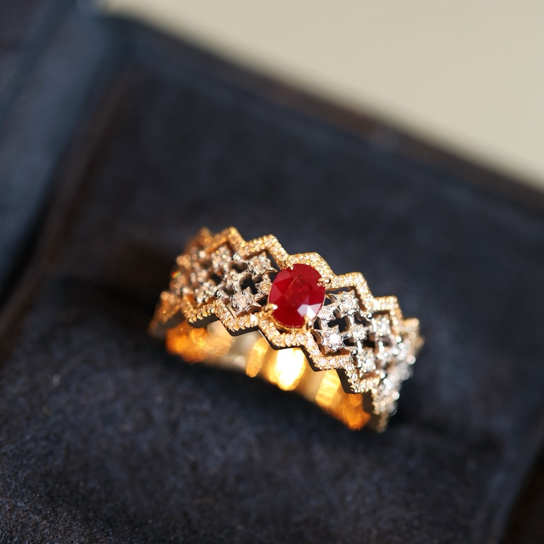 14k Gold 1.15 Ctw Natural Ruby & Diamond Ring: Ref:231190075 // gold content:14k gold // ring size:7. 25us // // main gemstone:ruby // shape:oval // carat weight:0. 65ct // color:red // treatment:natural // // adjacent gemstone 2 : diamond //