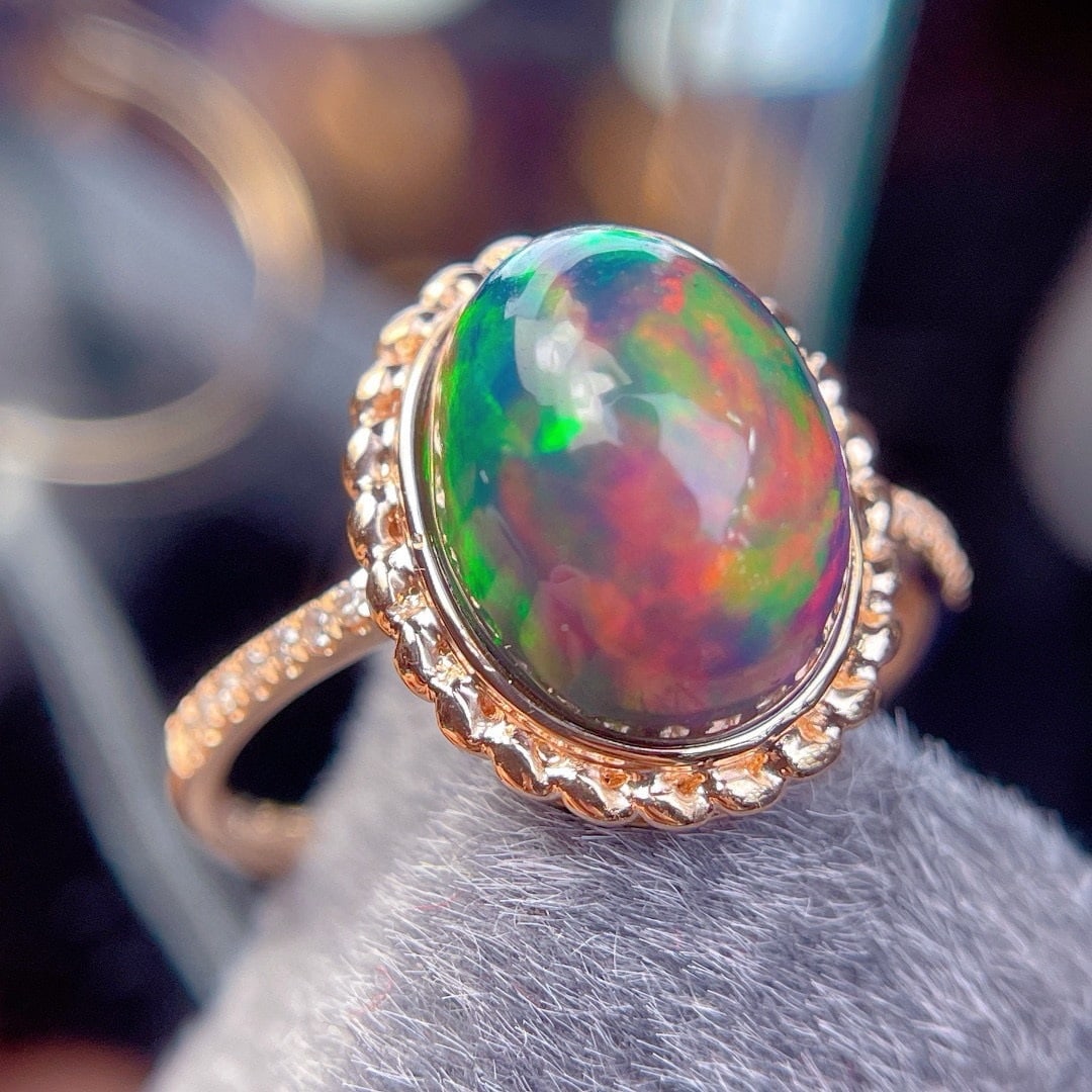 14k Gold 3.9 Ct Natural Opal & Diamond Ring - 2