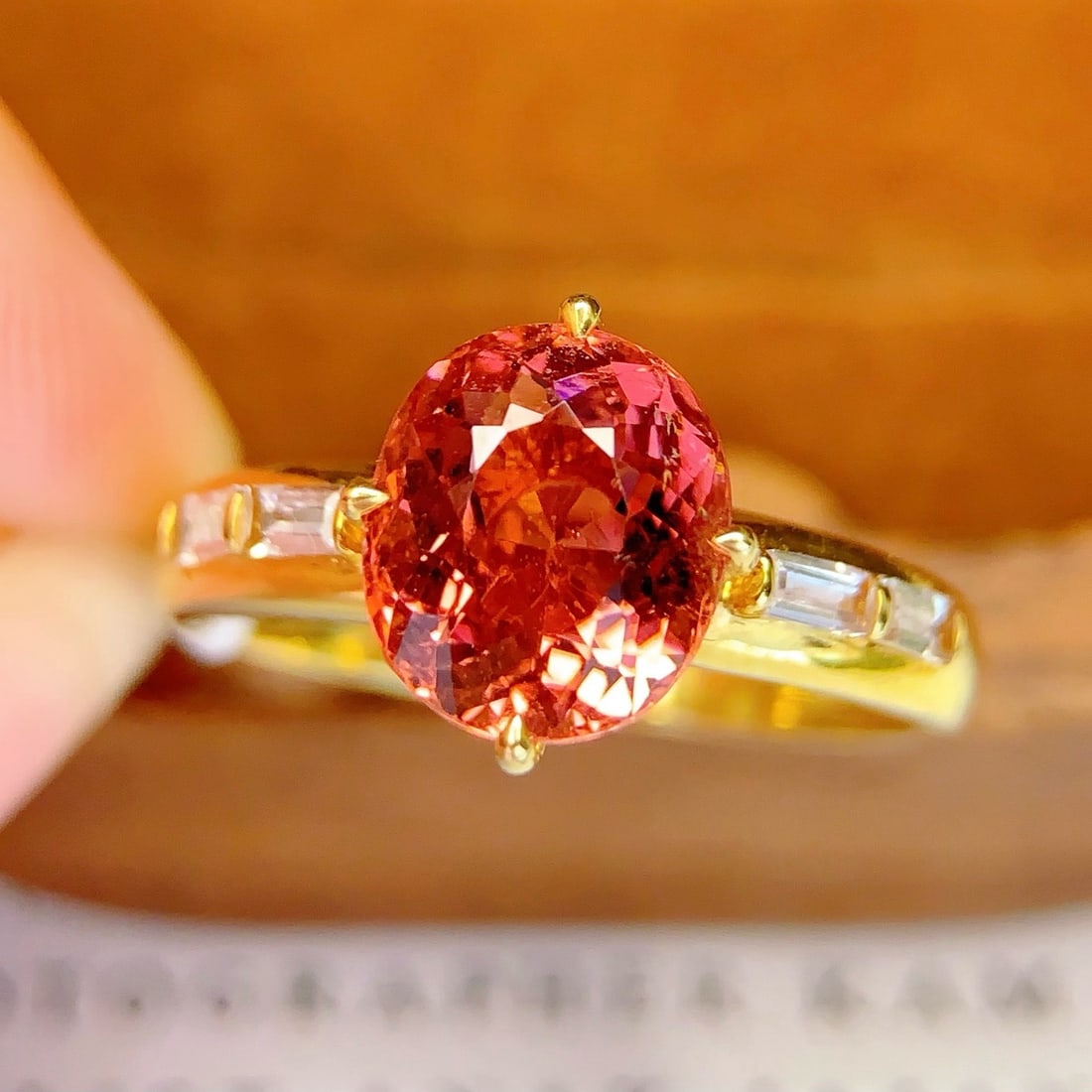 14k Gold 3.2 Ct Natural Tourmaline & Sapphire Ring: Ref:231190110 // gold content:14k gold // ring size:7. 25us // // main gemstone:tourmaline // shape:oval // carat weight:3. 2ct // color:red // treatment:natural // // adjacent gemstone 2 : sapphire
