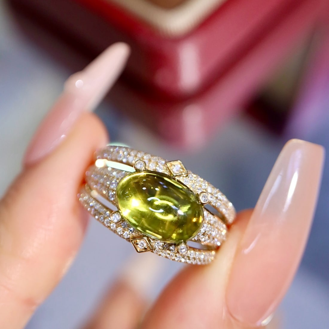 14k Gold 3.54 Ctw Natural Tourmaline & Diamond Ring: Ref:231190113 // gold content:14k gold // ring size:7. 25us // // main gemstone:tourmaline // shape:oval // carat weight:2. 94ct // color:green // treatment:natural // // adjacent gemstone 2 :