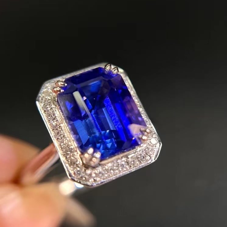 14k Gold 4.51 Ctw Natural Tanzanite & Diamond Ring - 2