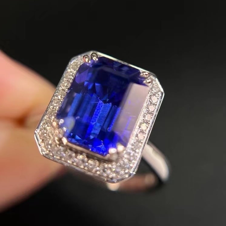 14k Gold 4.51 Ctw Natural Tanzanite & Diamond Ring - 3