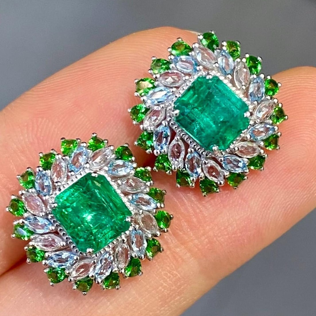 14k Gold 2.85 Ct Natural Emerald & Diamond & Sapphire & Tsavorite Earrings - 2