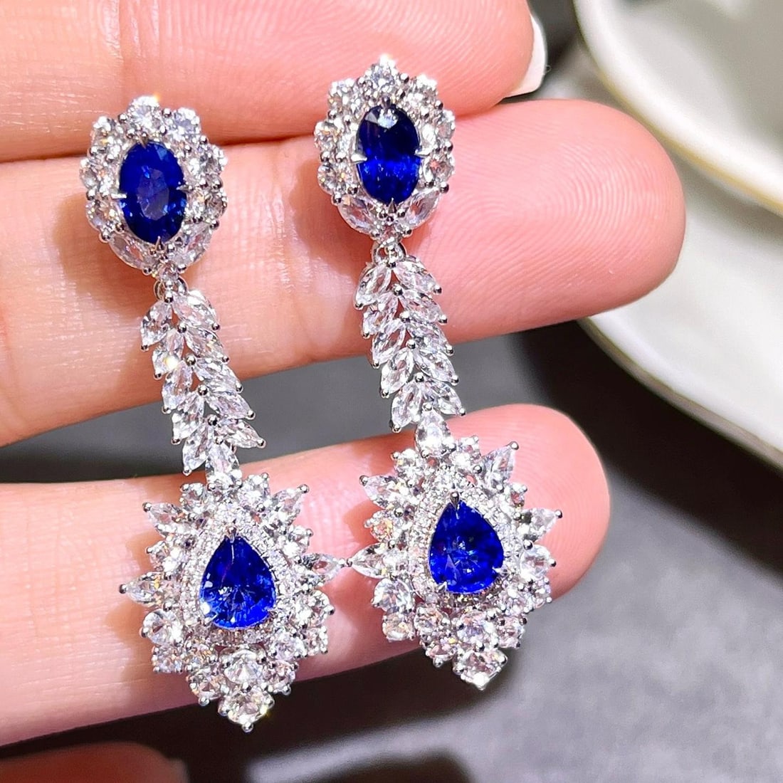 14k Gold 2.28 Ctw Vivid Blue Natural Sapphire & Diamond Earrings: Ref:231190124 // gold content:14k gold // main gemstone:sapphire // shape:multiple // carat weight:2. 16ct // color:vivid blue // treatment:natural // // adjacent gemstone 2 : diamond // number of sto