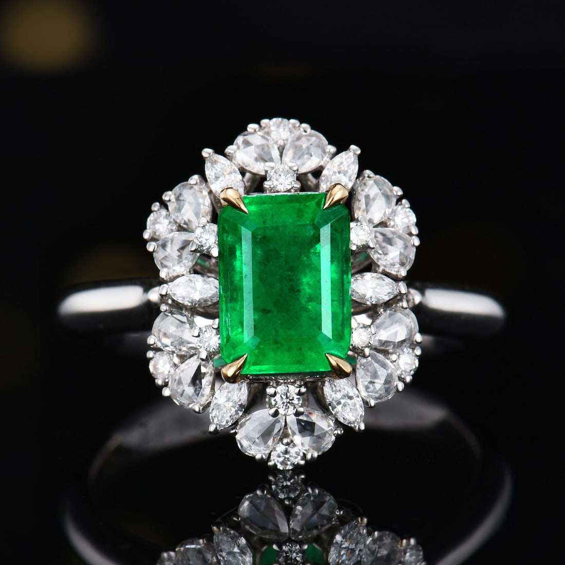 14k Gold 2.03 Ctw Vivid Green Natural Emerald & Diamond Ring/pendant( Without Chain ): Ref:231190130 // gold content:14k gold // ring size:7. 25us // // main gemstone:emerald // shape:octagonal // carat weight:1. 42ct // color:vivid green // treatment:natural // // adjacent gemstone 2 :