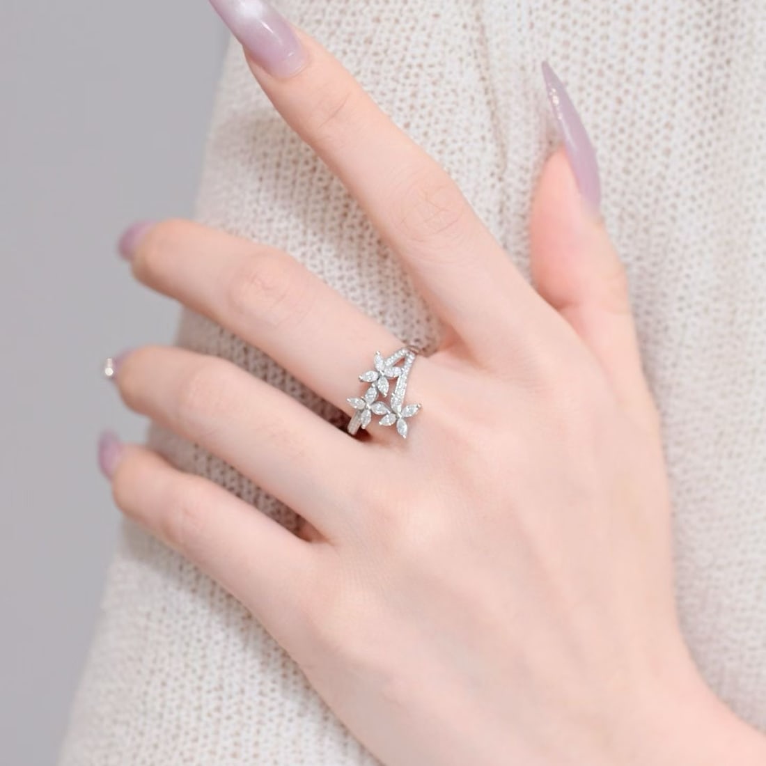 14k Gold 0.95 Ct Natural H Diamond Ring - 5