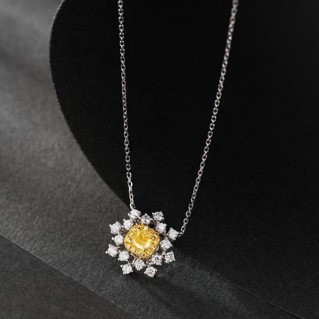 14k Gold 0.53 Ctw Natural Yellow Diamond & Diamond Necklace: Ref:231190137 // gold content:14k gold // main gemstone:yellow diamond // shape:cushion // carat weight:0. 20ct // color:yellow // treatment:natural // // adjacent gemstone 2 : diamond // shape:round