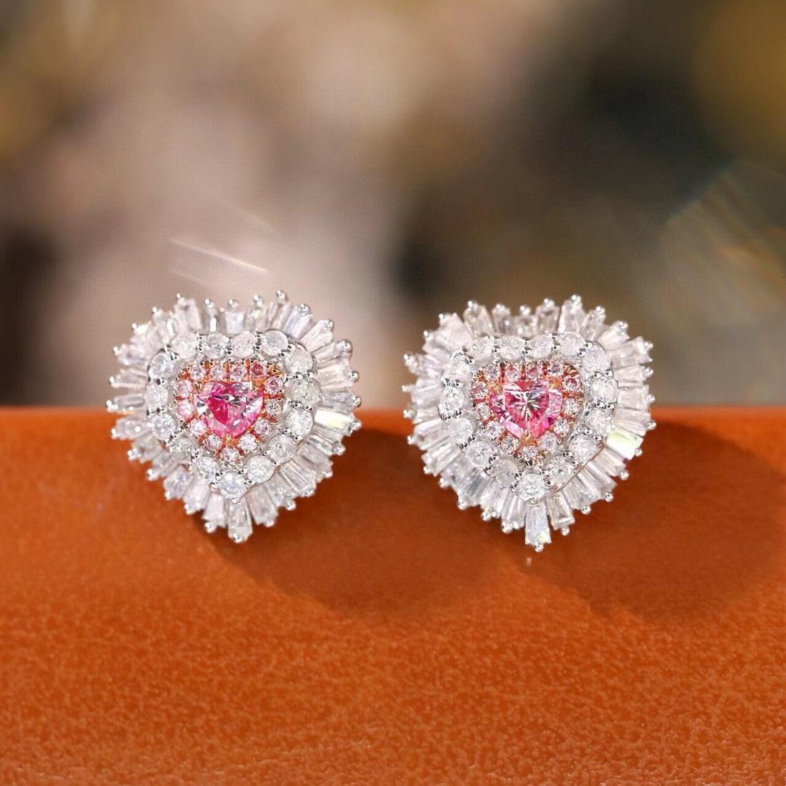 14k Gold 0.90 Ctw Natural Pink Diamond & Diamond Earrings: Ref:231190138 // gold content:14k gold // main gemstone:pink diamond // shape:heart // carat weight:0. 20ct // color:pink // treatment:natural // // adjacent gemstone 2 : diamond // shape:multiple //
