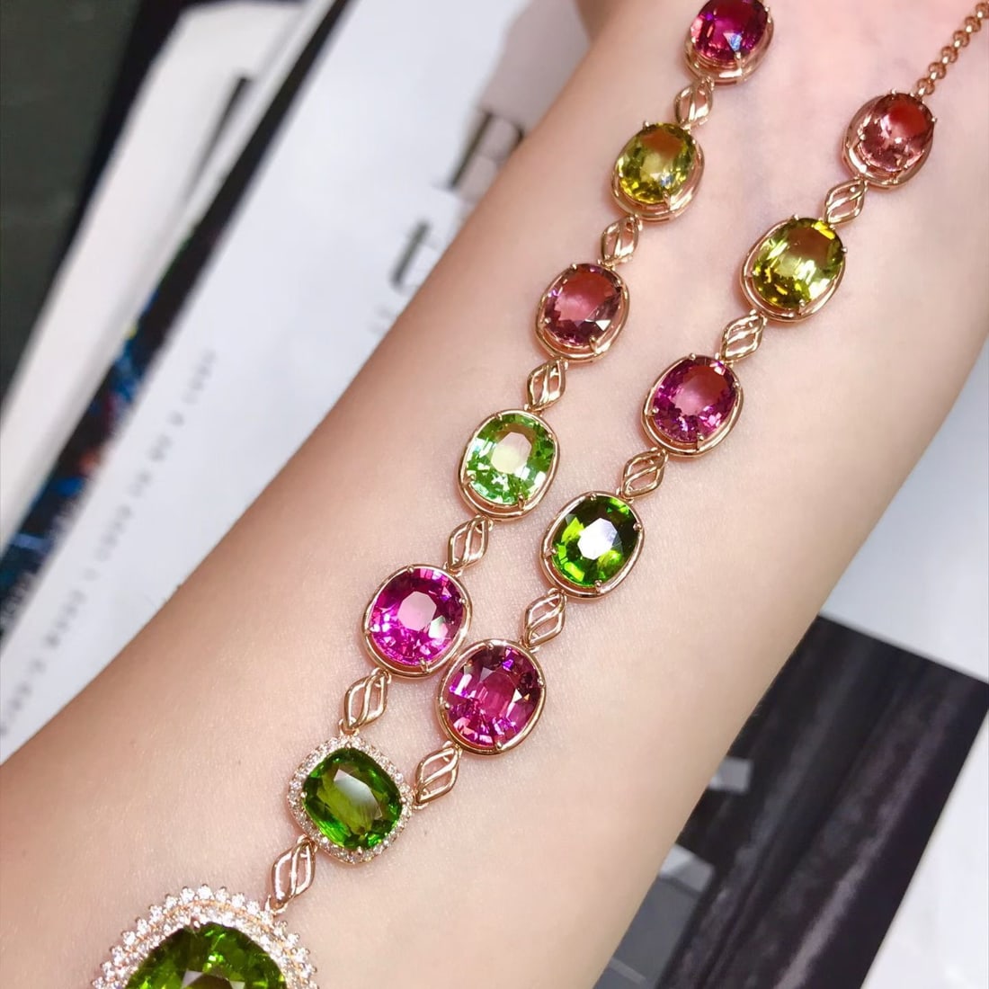 14k Gold 25.5 Ct Natural Tourmaline & Diamond Necklace - 5