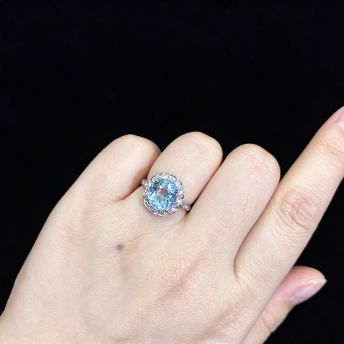 14k Gold 3.49 Ctw Natural Aquamarine & Diamond Ring - 6
