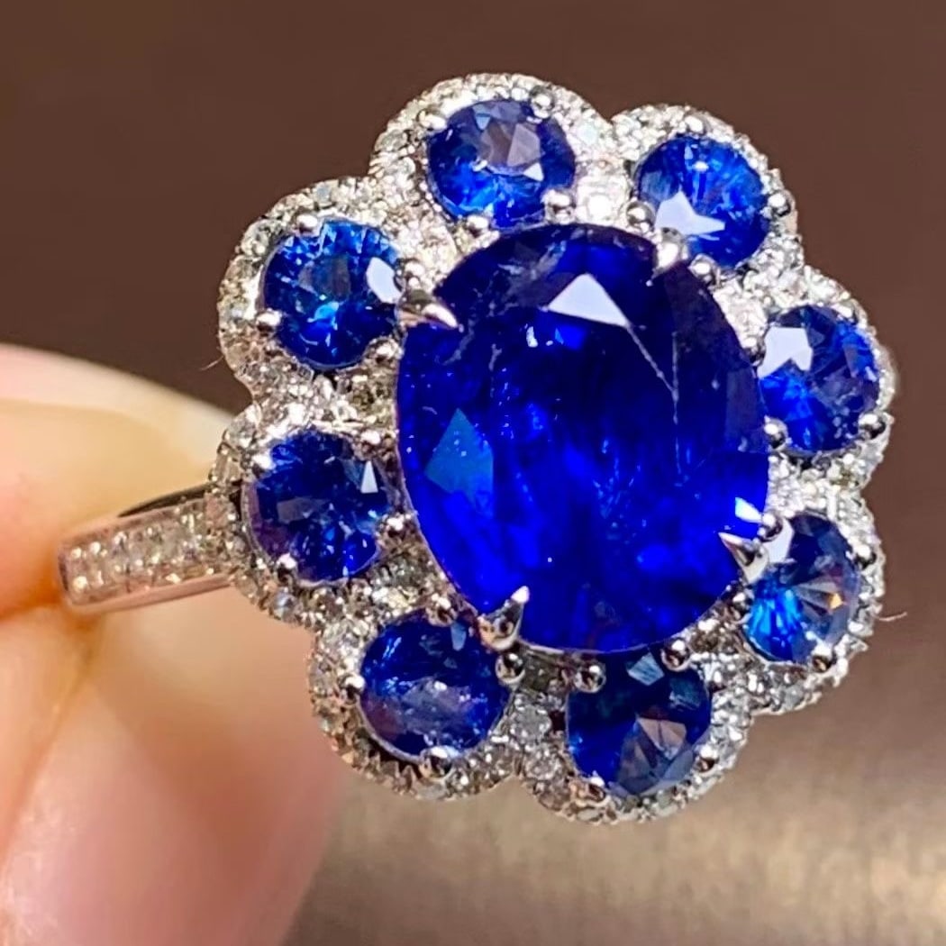 14k Gold 3.68 Ct Vivid Blue Natural Sapphire & Diamond Ring: Ref:231190169 // gold content:14k gold // ring size:7. 25us // // main gemstone:sapphire // shape:multiple // carat weight:3. 68ct // color:vivid blue // treatment:natural // // adjacent gemstone 2 :
