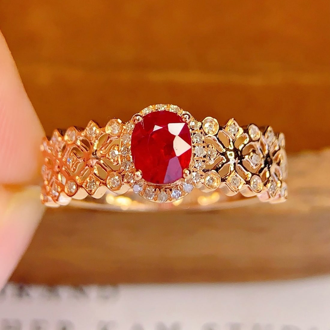 14k Gold 0.65 Ct Vivid Red Natural Ruby & Diamond Ring - 2