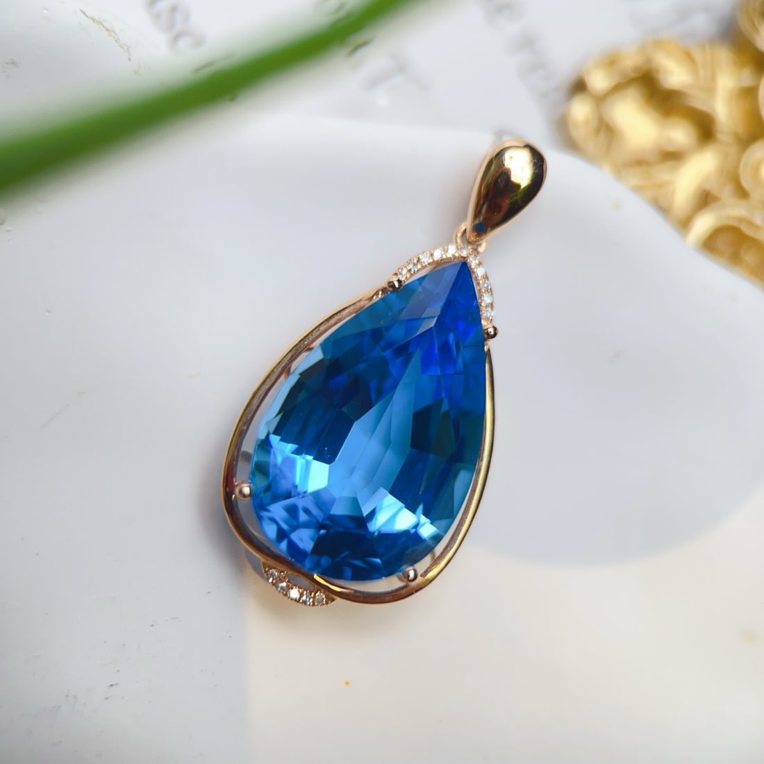 14k Gold 19.85 Ctw Natural Topaz & Diamond Pendant( Without Chain ) - 2