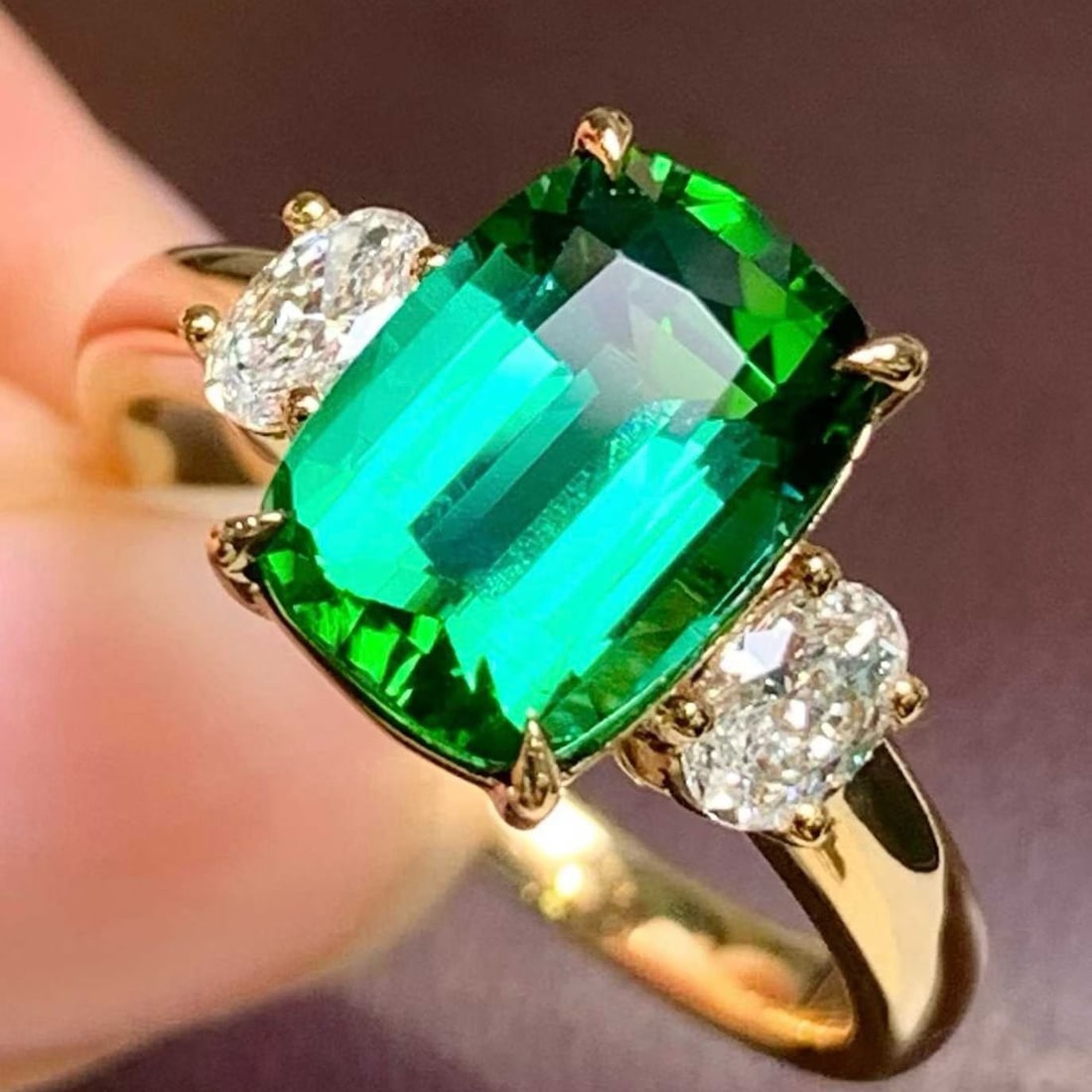 14k Gold 3 Ct Natural Tourmaline & Diamond Ring: Ref:231190196 // gold content:14k gold // ring size:7. 25us // // main gemstone:tourmaline // shape:cushion // carat weight:3ct // color:green // treatment:natural // // adjacent gemstone 2 : diamond