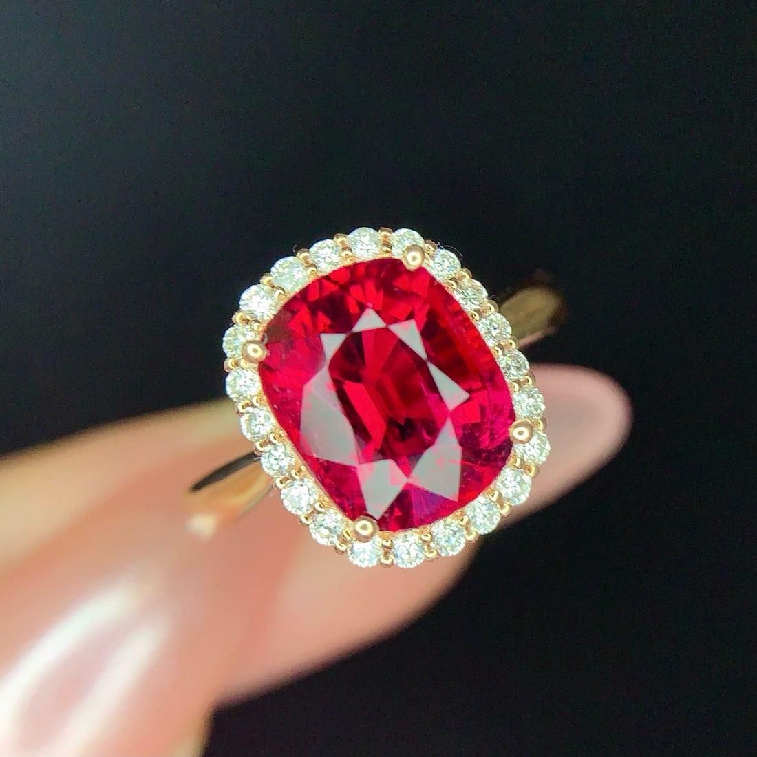 14k Gold 3.3 Ct Natural Tourmaline & Diamond Ring: Ref:231190198 // gold content:14k gold // ring size:7. 25us // // main gemstone:tourmaline // shape:cushion // carat weight:3. 3ct // color:red // treatment:natural // // adjacent gemstone 2 :
