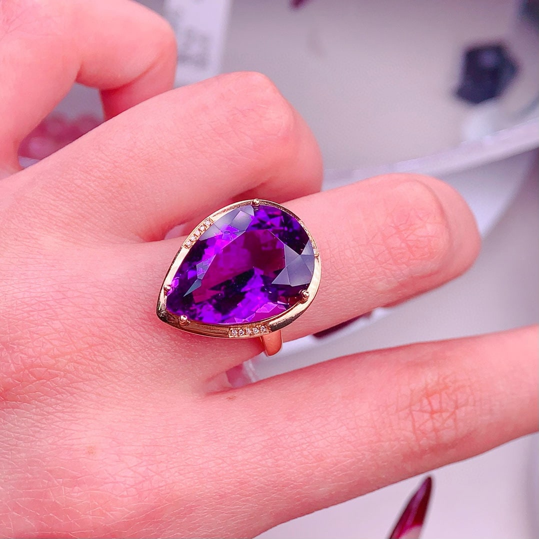14k Gold 13.5 Ct Natural Amethyst & Diamond Ring - 4