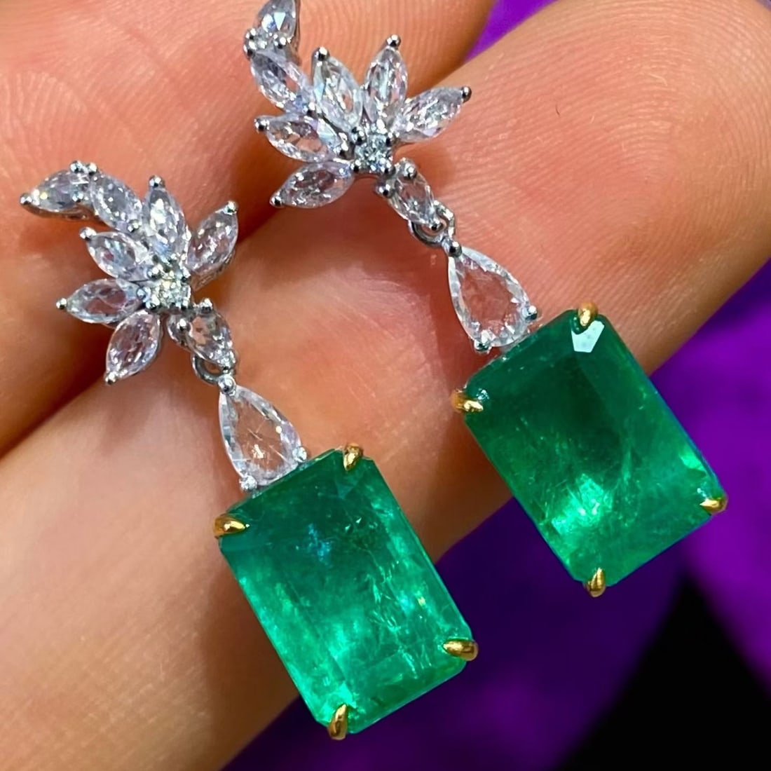 14k Gold 4.45 Ct Natural Emerald & Sapphire & Diamond Earrings - 2