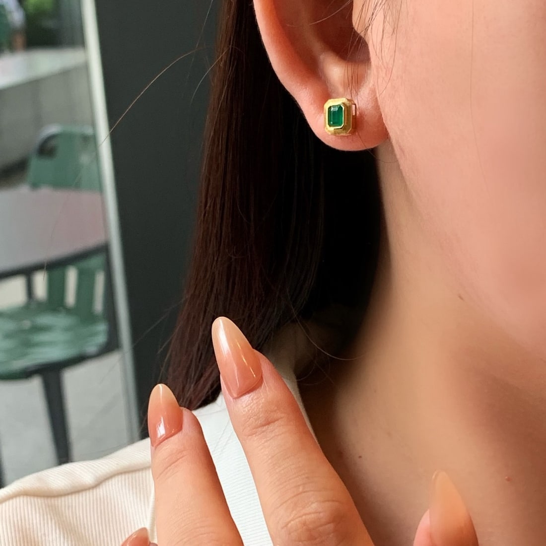 14k Gold 0.87 Ct Natural Emerald Earrings - 6