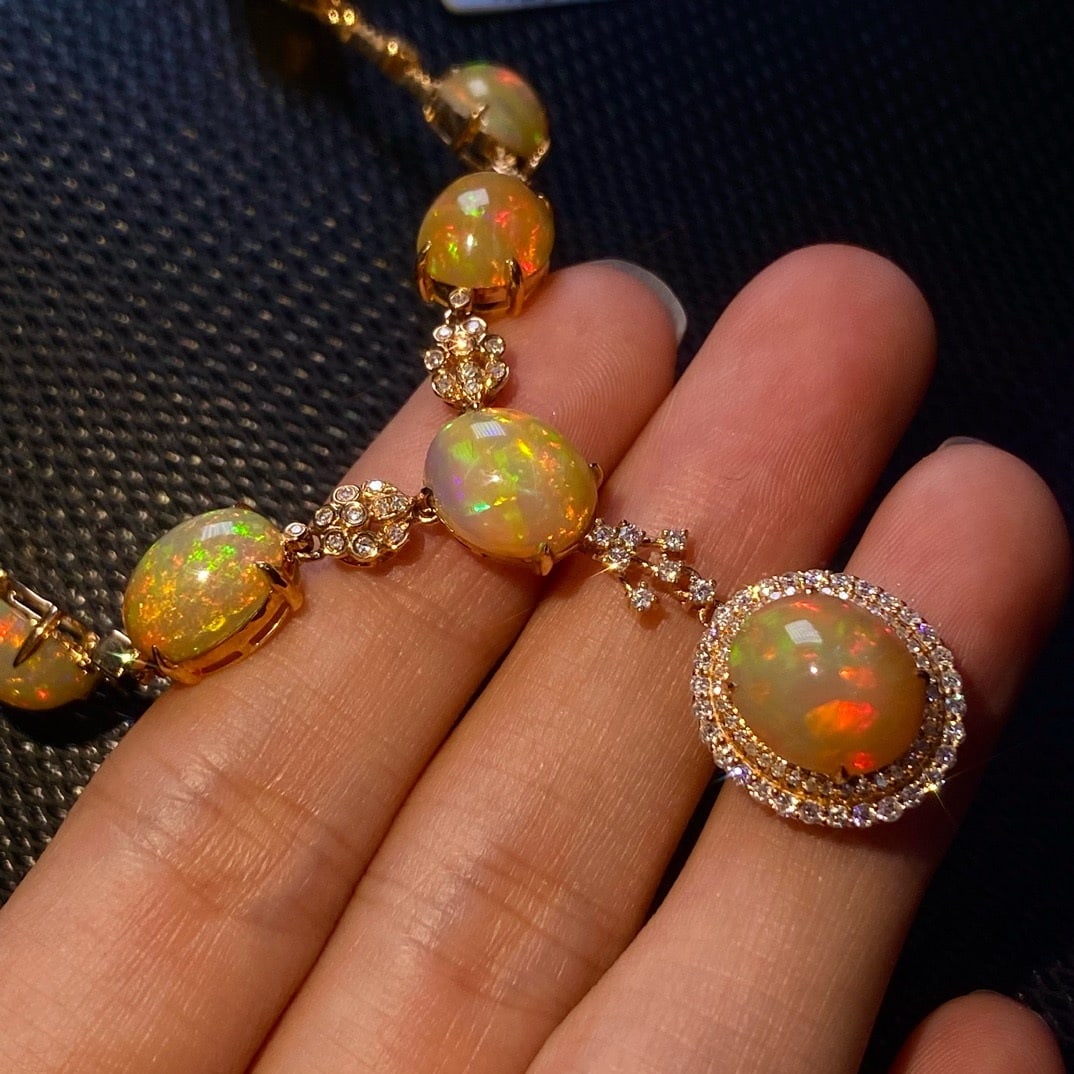 14k Gold 13.12 Ct Natural Opal & Diamond Necklace - 6